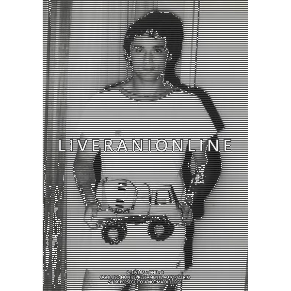 RETROSPETTIVA VINCENZO D\'AMICO CALCIATORE NELLA FOTO VNCENZO D\'AMICO AG ALDO LIVERANI SAS