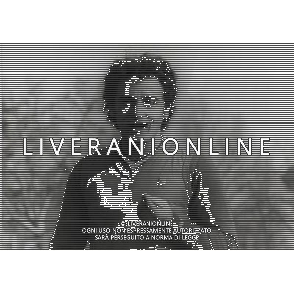 RETROSPETTIVA VINCENZO D\'AMICO CALCIATORE NELLA FOTO VNCENZO D\'AMICO CON LA MAGLIA DELLA LAZIO AG ALDO LIVERANI SAS