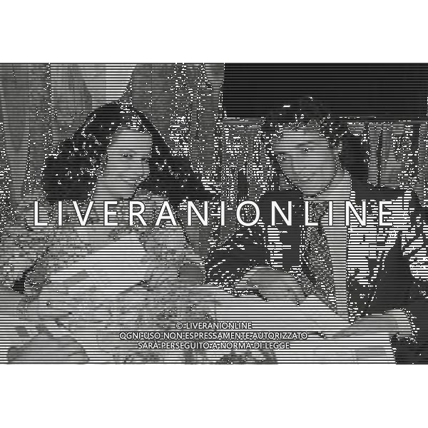 RETROSPETTIVA VINCENZO D\'AMICO CALCIATORE NELLA FOTO VNCENZO D\'AMICON CON JENNY TAMBURI AG ALDO LIVERANI SAS