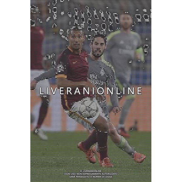 UEFA Champions League 2015-2016 ottavi di finale - Roma 17.02.2016 - AS Roma vs Real Madrid - nella foto: William Vainqueur e Isco / Ph. Corradetti - Ag. Aldo Liverani Sas / AGENZIA ALDO LIVERANI SAS 