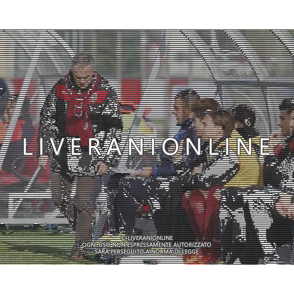 RIMINI vs PONTEDERA, Campionato di Calcio Lega Pro, Girone B, 23Âª giornata, 20/02/2016, nella foto: L\'ALLENATORE PAOLO INDIANI, CAMMINA A TESTA BASSA , Â©CLAUDIO ZAMAGNI/AGENZIA ALDO LIVERANI S.A.S.