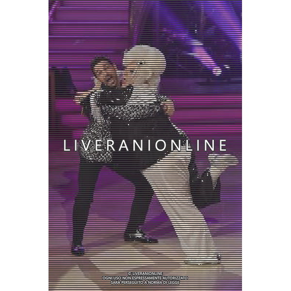 1 puntata della trasmissione TV \' Ballando con le stelle \' - Roma 20.02.2016 Auditorium Rai - nella foto: Platinette e Raimondo Todaro / Ph. Corradetti - Ag. Aldo Liverani sas
