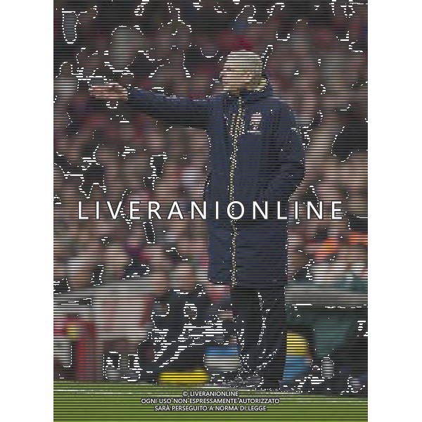 Arsenal manager Arsene Wenger Photographer Ashley Western/CameraSport Football - The FA Cup Fifth Round - Arsenal v Hull City - Saturday 20th February 2016 - Emirates Stadium - London © CameraSport - 43 Linden Ave. Countesthorpe. Leicester. England. LE8 5PG - Tel: +44 (0) 116 277 4147 - admin@camerasport.com - www.camerasport.com / AGENZIA ALDO LIVERANI SAS - EDITORIAL USE ONLY 