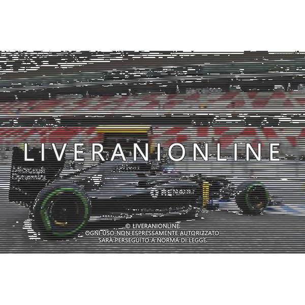 Jolyon Palmer (GBR) Renault Sport F1 Team RS16 leaves the pits. 22.02.2016. Formula One Testing, Day One, Barcelona, Spain. Monday. / AGENZIA ALDO LIVERANI SAS - ITALY ONLY EDITORIAL USE ONLY