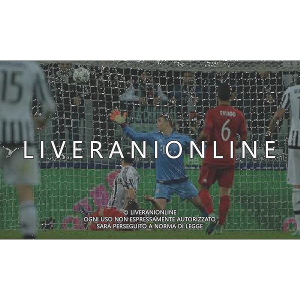 UEFA Champions League 2015/2016 Ottavi di Finale Torino - 23.02.2016 Juventus-Bayern Monaco Nella Foto: il gol del pareggio di sturaro del 2-2 /Ph.Vitez-Ag. Aldo Liverani