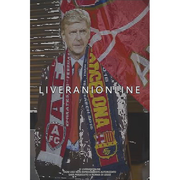 A cardboard cut-out of Arsenal manager Arsne Wenger is seen wearing a match scarf outside The Emirates Stadium, home of Arsenal Photographer Craig Mercer/CameraSport Football - UEFA Champions League Round of 16 - Arsenal v Barcelona - Tuesday 23rd February 2016 - Emirates Stadium - London © CameraSport - 43 Linden Ave. Countesthorpe. Leicester. England. LE8 5PG - Tel: +44 (0) 116 277 4147 - admin@camerasport.com - www.camerasport.com AG ALDO LIVERANI SAS ONLY ITALY