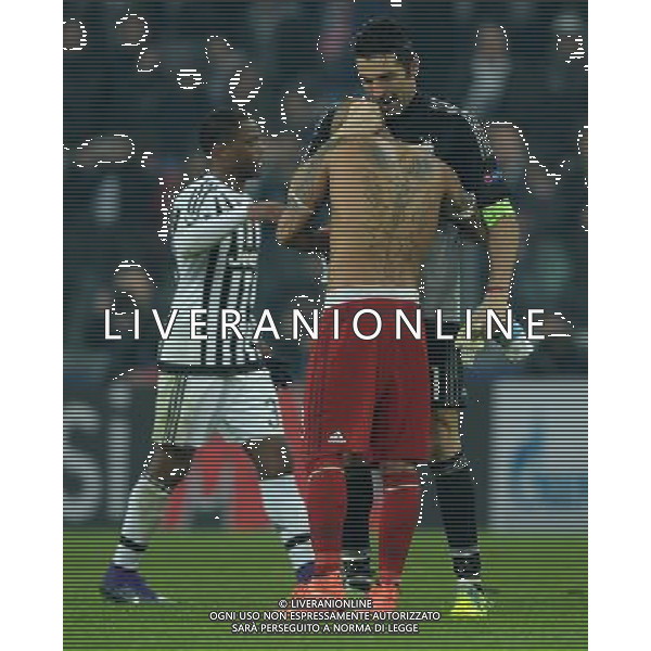 UEFA Champions League 2015/2016 Ottavi di Finale Torino - 23.02.2016 Juventus-Bayern Monaco Nella Foto:Buffon Gianluigi-Vidal Arturo /Ph.Vitez-Ag. Aldo Liverani