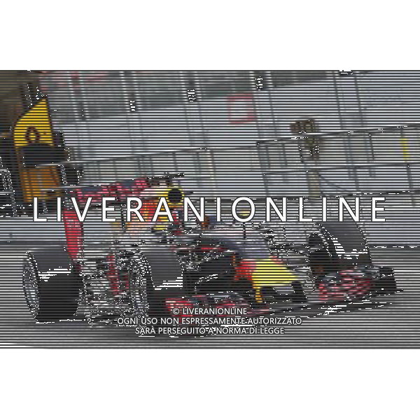 Daniil Kvyat (RUS) Red Bull Racing RB12 running sensor equipment. 24.02.2016. Formula One Testing, Day Three, Barcelona, Spain. Wednesday. AG ALDO LIVERANI SAS ONLY ITALY