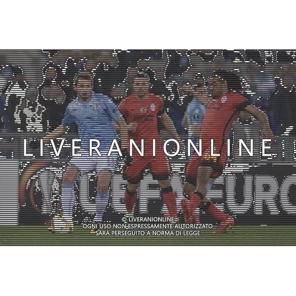 UEFA Europa League 2015-2016 sedicesimi ritorno - Roma - 25.02.2016 - Stadio Olimpico - Lazio vs Galatasaray - nella foto: Senad Lulic e Jason Denayer /Ph. Corradetti - Ag. Aldo Liverani Sas / AGENZIA ALDO LIVERANI SAS