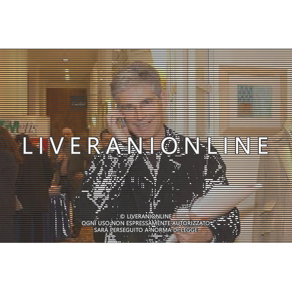 MILANO 20/3/03 P.ZZA DELLA REPUBBLICA, GRAND HOTEL DUCA D\' AOSTA PRESENTAZIONE DELLA NUOVA GILERA 125CC NELLA FOTO IL GIORNALISTA TELEVISIVO DI RAI 3 GIOVANNI FOSSATI FOTO MARIO ROMANO/AG.ALDO LIVERANI 