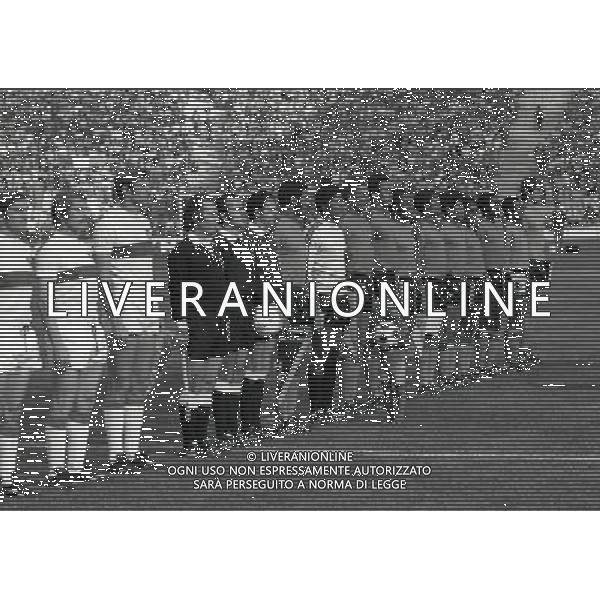 05.06.1974 (18.00) Monaco, Olympiastadion ITALIA - HAITI 3-1 NELLA FOTO LE FORMAZIONE ITALIA E HAITI SCHIERATE AG ALDO LIVERANI SAS