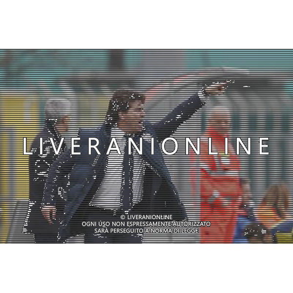 SANTARCANGELO vs SAVONA, Campionato di Calcio Lega Pro, Girone B, 24» giornata, 28/02/2016, nella foto: L\' ALLENATORE, RIOLFO GIANCARLO, URLA, ©CLAUDIO ZAMAGNI/AGENZIA ALDO LIVERANI S.A.S.