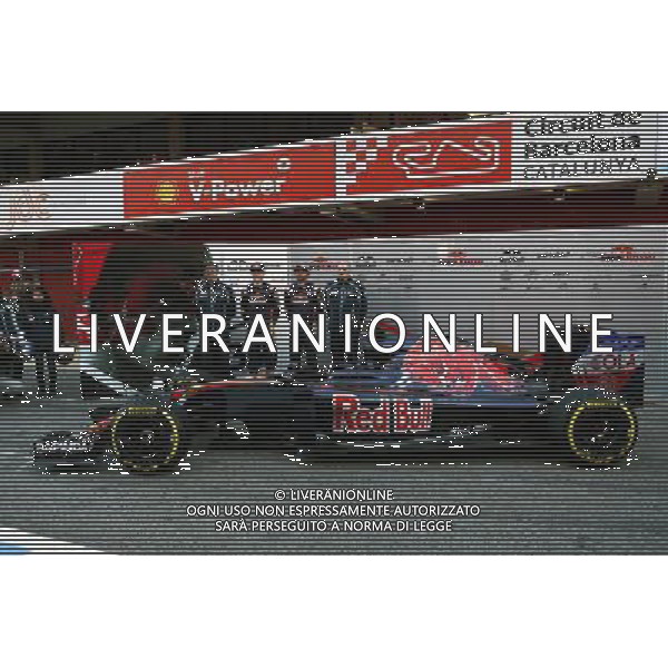 (L to R): James Key (GBR) Scuderia Toro Rosso Technical Director; Max Verstappen (NLD) Scuderia Toro Rosso; Carlos Sainz Jr (ESP) Scuderia Toro Rosso; and Franz Tost (AUT) Scuderia Toro Rosso Team Principal withe Scuderia Toro Rosso STR11. 01.03.2016. Formula One Testing, Day One, Barcelona, Spain. Tuesday. / AGENZIA ALDO LIVERANI SAS - ITALY ONLY EDITORIAL USE ONLY