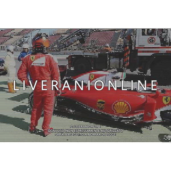 Kimi Raikkonen (FIN) Ferrari SF16-H stops at the end of the pit lane. 01.03.2016. Formula One Testing, Day One, Barcelona, Spain. Tuesday. / AGENZIA ALDO LIVERANI SAS - ITALY ONLY EDITORIAL USE ONLY