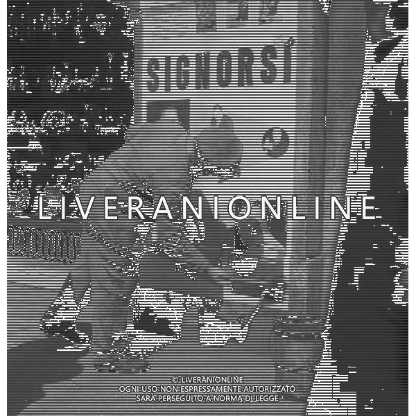 ROMA 1956 ELZIONI POLITICHE E MANIFESTI PARTITI POLITICI NELLA FOTO MANIFESTI PARTITI POLITICI AG ALDO LIVERANI SAS