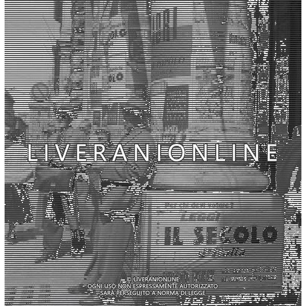 ROMA 1956 ELZIONI POLITICHE E MANIFESTI PARTITI POLITICI NELLA FOTO MANIFESTI PARTITI POLITICI AG ALDO LIVERANI SAS