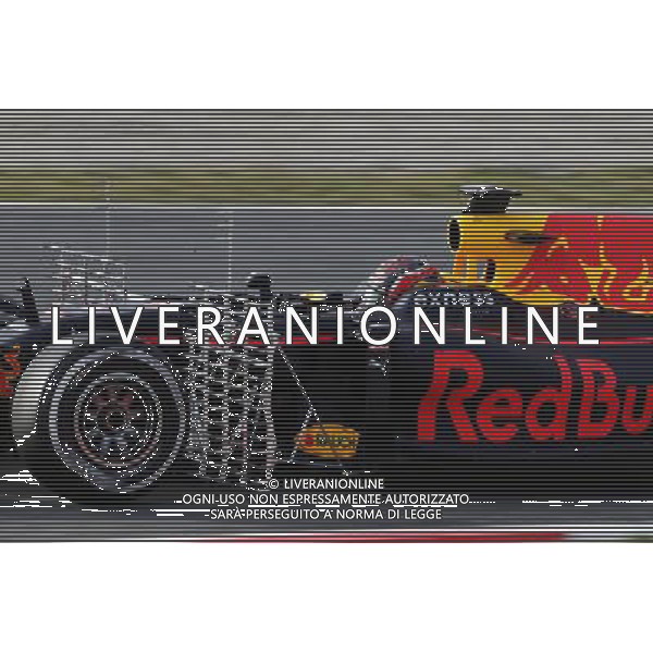 Daniil Kvyat (RUS) Red Bull Racing RB12 running sensor equipment. 03.03.2016. Formula One Testing, Day Three, Barcelona, Spain. Thursday. AG ALDO LIVERANI SAS ONLY ITALY