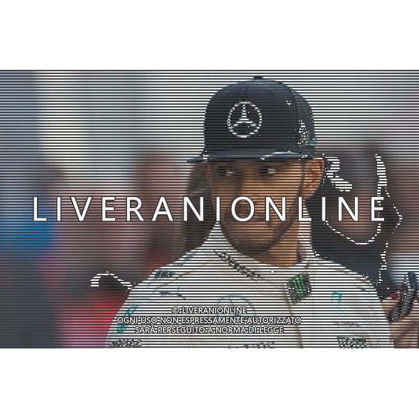 Lewis Hamilton (GBR) Mercedes AMG F1 with the media. 04.03.2016. Formula One Testing, Day Four, Barcelona, Spain. Friday. AG ALDO LIVERANI SAS ONLY ITALY