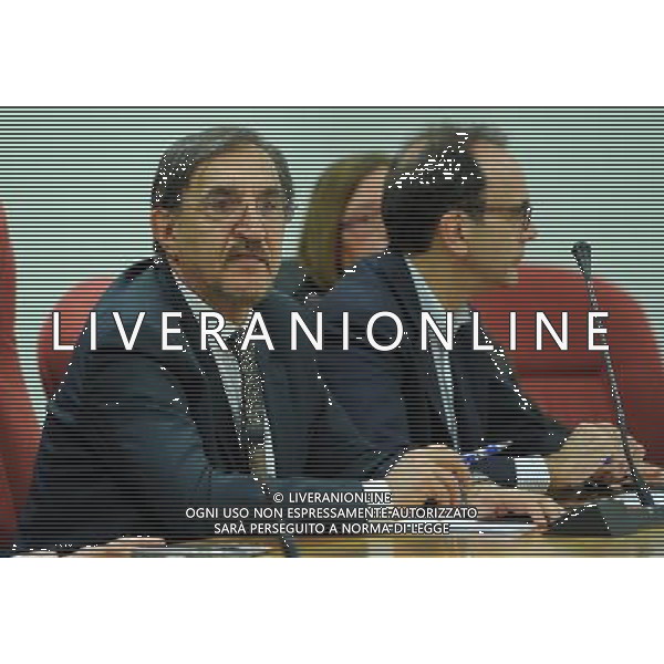 Milano-Fratelli d\'Italia-Alleanza Nazionale incontra il candidato Sindaco Stefano Parisi Milano - 05.03.2016 Nella Foto:Fratelli d\'Italia-Alleanza Nazionale incontra il candidato Sindaco Stefano Parisi per un confronto pubblico sul tema \'Periferie:sicurezza,traffico e innovazione\'. Ignazio La Russa, Stefano Parisi /Ph.Vitez-Ag. Aldo Liverani
