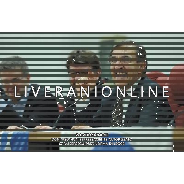 Milano-Fratelli d\'Italia-Alleanza Nazionale incontra il candidato Sindaco Stefano Parisi Milano - 05.03.2016 Nella Foto:Fratelli d\'Italia-Alleanza Nazionale incontra il candidato Sindaco Stefano Parisi per un confronto pubblico sul tema \'Periferie:sicurezza,traffico e innovazione\'. Ignazio La Russa /Ph.Vitez-Ag. Aldo Liverani