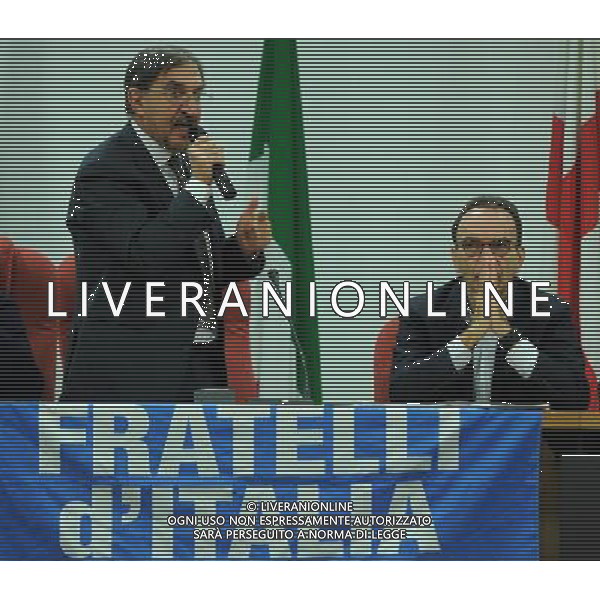 Milano-Fratelli d\'Italia-Alleanza Nazionale incontra il candidato Sindaco Stefano Parisi Milano - 05.03.2016 Nella Foto:Fratelli d\'Italia-Alleanza Nazionale incontra il candidato Sindaco Stefano Parisi per un confronto pubblico sul tema \'Periferie:sicurezza,traffico e innovazione\'. Ignazio La Russa, Stefano Parisi /Ph.Vitez-Ag. Aldo Liverani