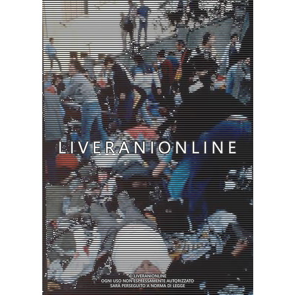 FINALE DI COPPA CAMPIONI JUVENTUS-LIVERPOOL A BRUXELLES STADIO HEYSEL 29/05/1985 NELLA FOTO LA TRAGEDIA CON TRENTANOVE VITTIME AGENZIA GIOVANNI LIVERANI-ALDO LIVERANI S A S
