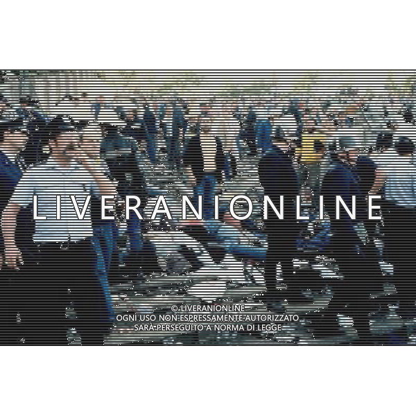 FINALE DI COPPA CAMPIONI JUVENTUS-LIVERPOOL A BRUXELLES STADIO HEYSEL 29/05/1985 NELLA FOTO LA TRAGEDIA CON TRENTANOVE VITTIME AGENZIA GIOVANNI LIVERANI-ALDO LIVERANI S A S