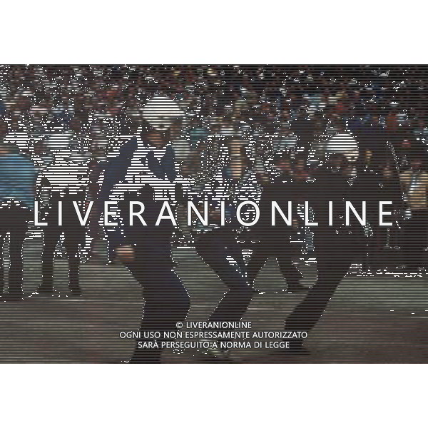 FINALE DI COPPA CAMPIONI JUVENTUS-LIVERPOOL A BRUXELLES STADIO HEYSEL 29/05/1985 NELLA FOTO LA TRAGEDIA CON TRENTANOVE VITTIME AGENZIA GIOVANNI LIVERANI-ALDO LIVERANI S A S
