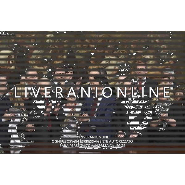 Firma della legge sull omicidio stradale alla presenza di associazioni e familiari delle vittime di incidenti stradali - Roma - 09.03.2016 - Palazzo Chigi - nella foto: Il momento della firma con alcuni familiari delle vittime / Ph. Corradetti - Ag. Aldo Liverani sas