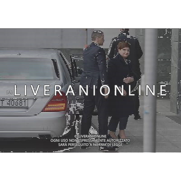 09.03.2016 WARSZAWA RADA BEZPIECZENSTWA NARODOWEGO RBN POSIEDZENIE Z UDZIALEM PREZYDENTA WEJSCIE POLITYKOW N/Z BEATA SZYDLO LIMUZYNA MERCEDES FOT DAMIAN BURZYKOWSKI / NEWSPIX.PL Warsaw Poland National Security Council National Security Council - meeting with the President of Poland --- Newspix.pl/ AGENZIA ALDO LIVERANI SAS - ITALY ONLY EDITORIAL USE ONLY - RIUNIONE DEL CONSIGLIO DI SICUREZZA NAZIONALE INTERNA ALLA PRESENZA DEL PRESIDENTE - VARSAVIA POLONIA 09/03/2016