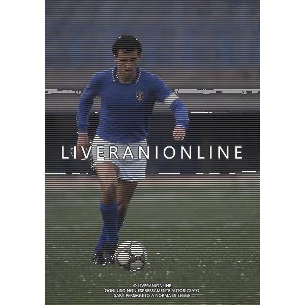 RETROSPETTIVA SERGIO BATTISTINI CALCIATORE NELLA FOTO SERGIO BATTISTINI CON LA MAGLIA DELLA NAZIONALE ITALIANA AG ALDO LIVERANI SAS