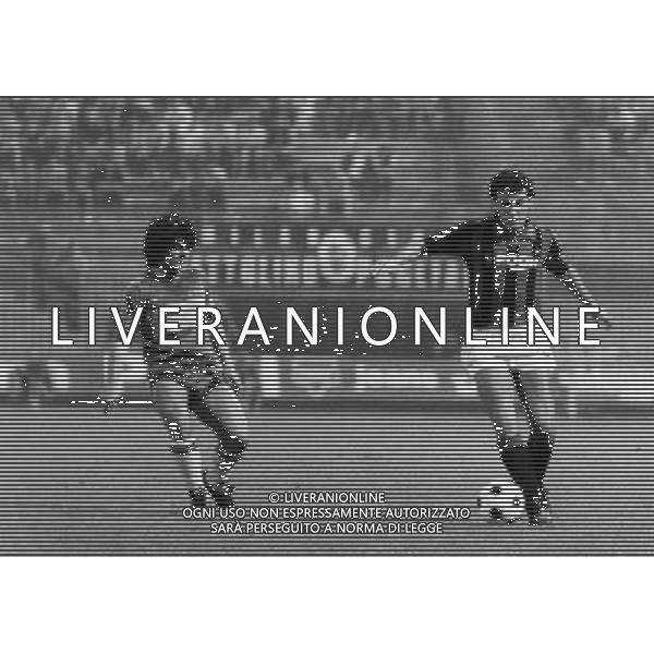 RETROSPETTIVA SERGIO BATTISTINI CALCIATORE NELLA FOTO SERGIO BATTISTINI CON LAMAGLIA DEL MILAN E DIEGO MARADONA AG ALDO LIVERANI SAS