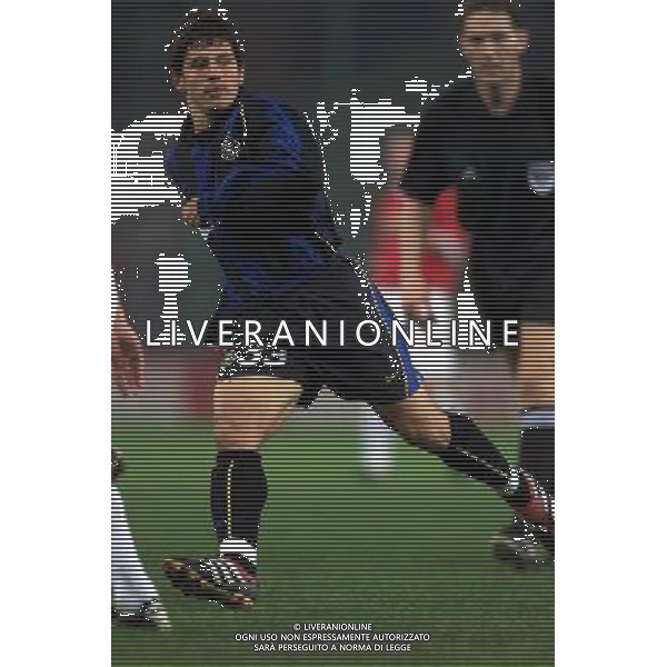trieste 18/10/01 inter - wisla cracovia coppa uefa nella foto emre belozoglu foto aldo liverani