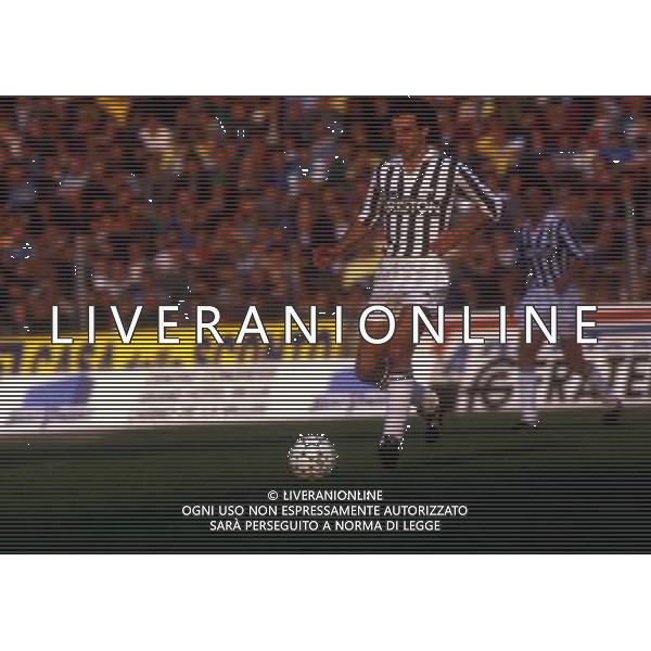 RETROSPETTIVA MARINO MAGRIN CALCIATORE NELLA FOTO MARINO MAGRIN CON LA MAGLIA DELLA JUVENTUS AG ALDO LIVERANI SAS