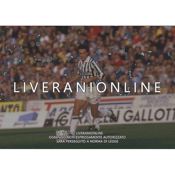 RETROSPETTIVA MARINO MAGRIN CALCIATORE NELLA FOTO MARINO MAGRIN CON LA MAGLIA DELLA JUVENTUS AG ALDO LIVERANI SAS
