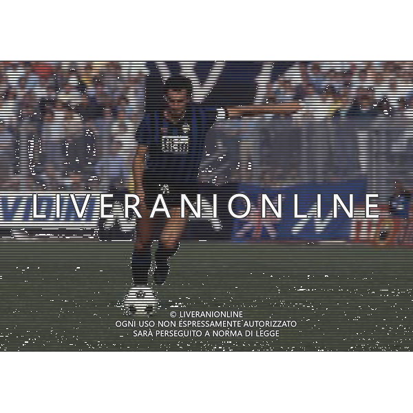RETROSPETTIVA MARINO MAGRIN CALCIATORE NELLA FOTO MARINO MAGRIN CON LA MAGLIA DELL ATALANTA AG ALDO LIVERANI SAS
