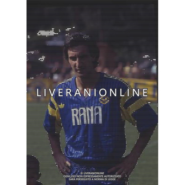 RETROSPETTIVA MARINO MAGRIN CALCIATORE NELLA FOTO MARINO MAGRIN CON LA MAGLIA DEL VERONA AG ALDO LIVERANI SAS