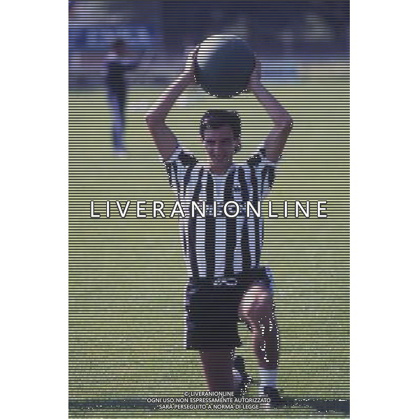 RETROSPETTIVA MARINO MAGRIN CALCIATORE NELLA FOTO MARINO MAGRIN CON LA MAGLIA DELLA JUVENTUS AG ALDO LIVERANI SAS