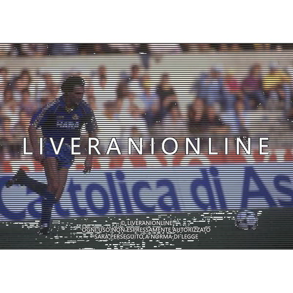 RETROSPETTIVA MARINO MAGRIN CALCIATORE NELLA FOTO MARINO MAGRIN CON LA MAGLIA DEL VERONA AG ALDO LIVERANI SAS