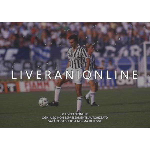 RETROSPETTIVA MARINO MAGRIN CALCIATORE NELLA FOTO MARINO MAGRIN CON LA MAGLIA DELLA JUVENTUS AG ALDO LIVERANI SAS