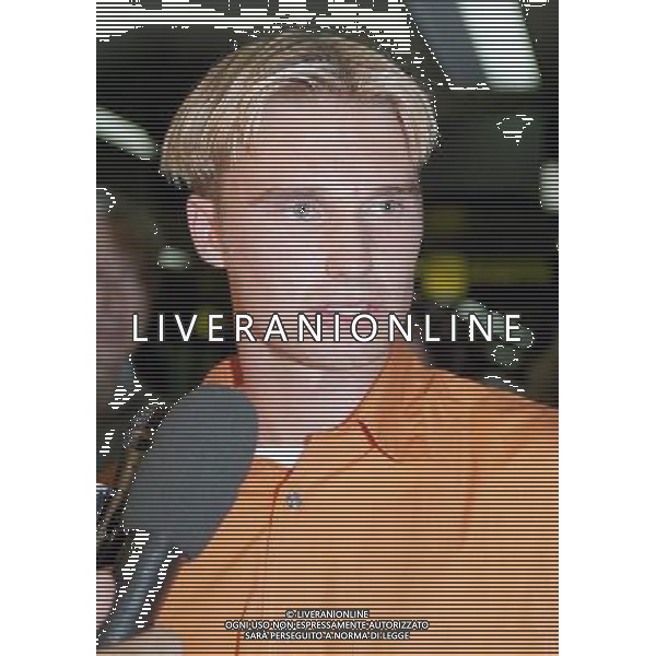 Claes Andreas Andersson calciatore al suo arrivo all\'aeroporto di Linate a Milano - nuovo acquisto del Milan 11/06/1997 Â© AGENZIA ALDO LIVERANI SAS