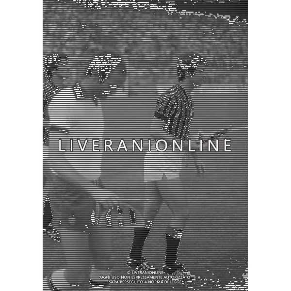 Domenica 3 luglio 1977-Finale Coppa Italia 76-77 STADIO SAN SIRO MILAN INTER NELLA FOTO GIANNI RIVERA E SANDRO MAZZOLA AG ALDO LIVERANI SAS 