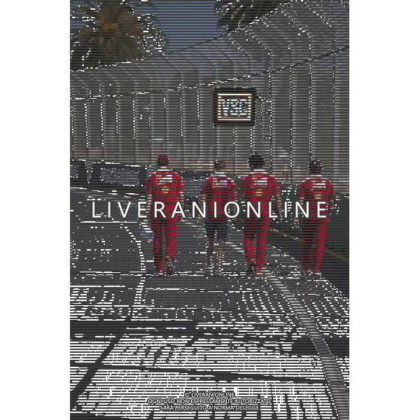 Sebastian Vettel (GER) Ferrari walks the circuit with the team. 16.03.2016. Formula 1 World Championship, Rd 1, Australian Grand Prix, Albert Park, Melbourne, Australia, Preparation Day. AG ALDO LIVERANI SAS ONLY ITALY