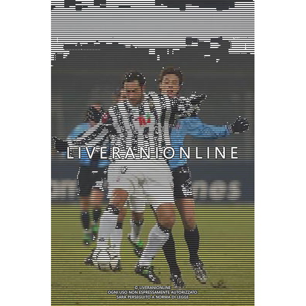 torino 09/01/02 coppa italia 2001/02 juventus - atalanta nella foto mark iuliano/colombo corrado foto aldo liverani