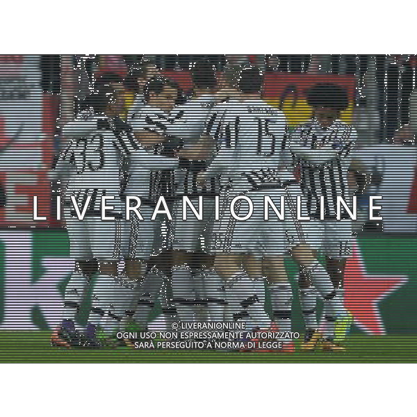 UEFA Champions League 2015/2016 Ottavi di Finale Ritorno Monaco di Baviera (Germania) - 16.03.2016 Bayern Monaco-Juventus Nella Foto: abbracci esultanza dopo il gol di paul pogba del 0-1 /Ph.Vitez-Ag. Aldo Liverani