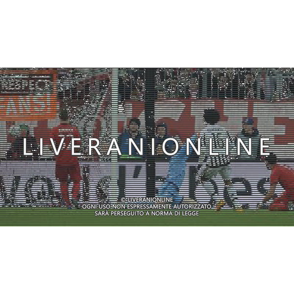 UEFA Champions League 2015/2016 Ottavi di Finale Ritorno Monaco di Baviera (Germania) - 16.03.2016 Bayern Monaco-Juventus Nella Foto: il gol di juan cuadrado del 0-2 /Ph.Vitez-Ag. Aldo Liverani