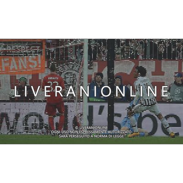 UEFA Champions League 2015/2016 Ottavi di Finale Ritorno Monaco di Baviera (Germania) - 16.03.2016 Bayern Monaco-Juventus Nella Foto: il gol di juan cuadrado del 0-2 /Ph.Vitez-Ag. Aldo Liverani