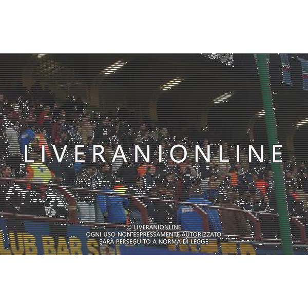 inter-aek atene 21/02/02 nella foto la curva dell\'inter subito dopo la caduta foto marco luzzani/ag aldo liverani