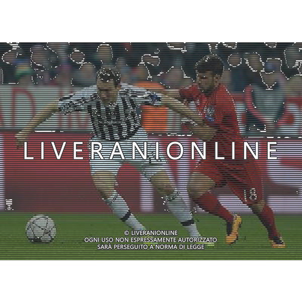 UEFA Champions League 2015/2016 Ottavi di Finale Ritorno Monaco di Baviera (Germania) - 16.03.2016 Bayern Monaco-Juventus Nella Foto:lichtsteiner e bernat /Ph.Vitez-Ag. Aldo Liverani