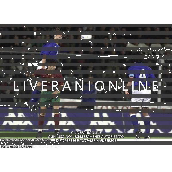 ITALIA/POTOGALLO 26/04/2000 NELLA FOTO FABIO CANNAVARO E RUI COSTA MANUEL FOTO ALDO LIVERANI